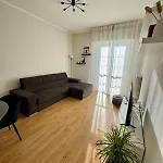 Апартаменти Modern Near Hospital And Center