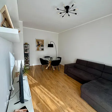 Modern Near Hospital And Center Apartment Parma