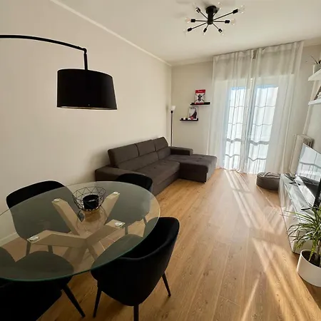 Modern Near Hospital And Center * Parma