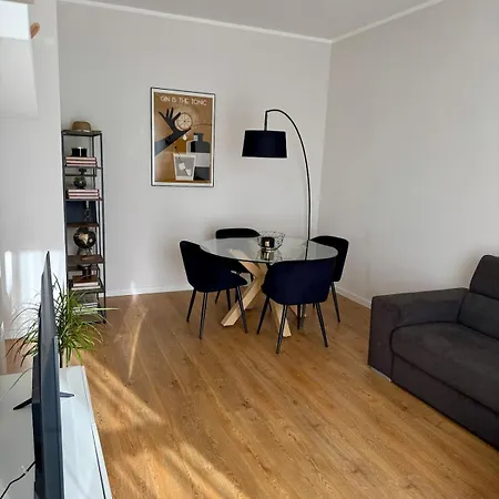 Apartment Modern Near Hospital And Center