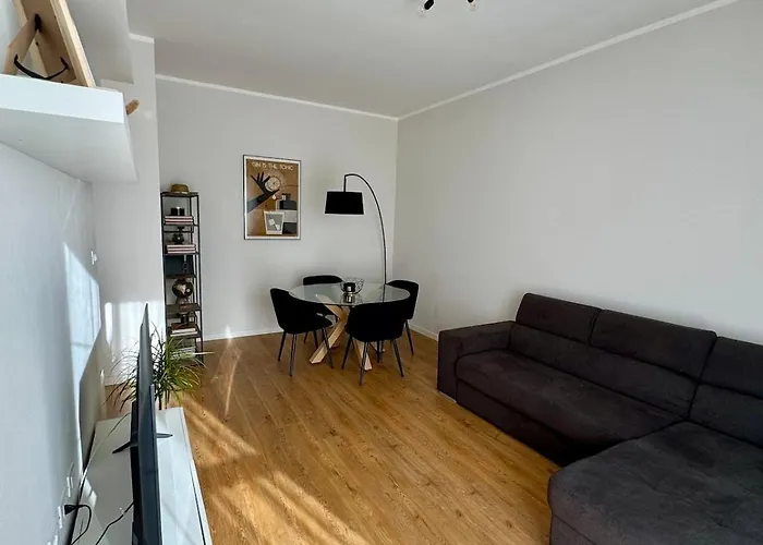 Modern Near Hospital And Center Apartment Parma